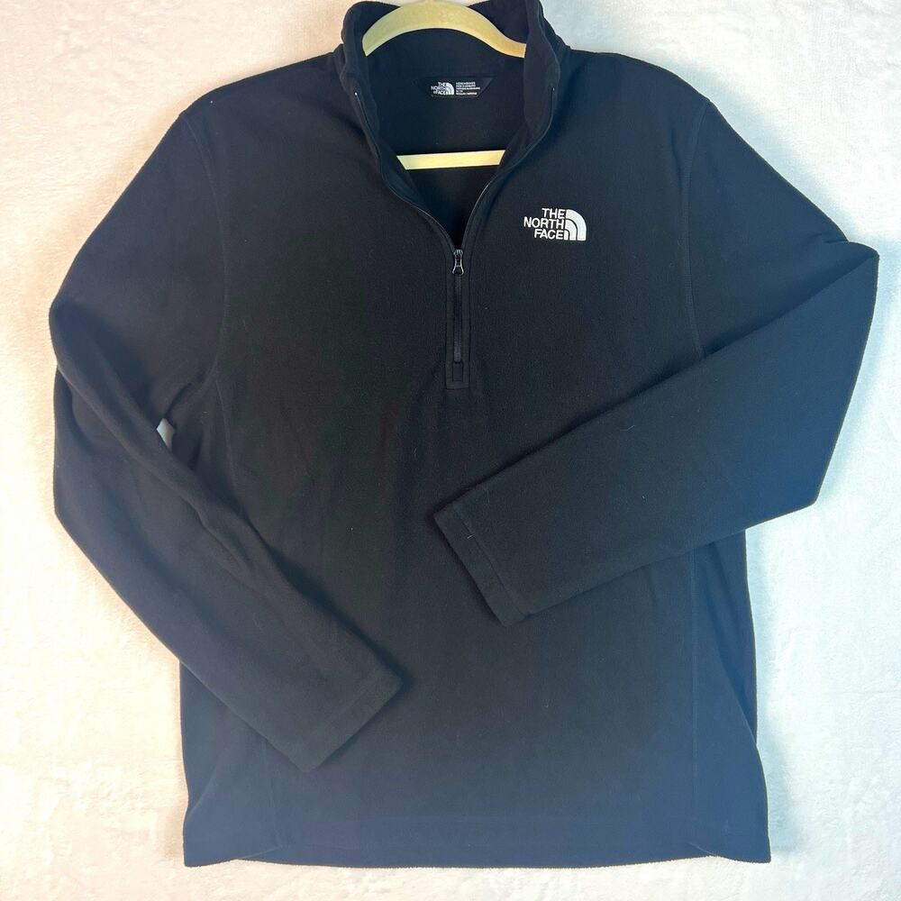 The North Face Men’s M Black Fleece Polyester 1/4 Zip Mock Neck Pullover